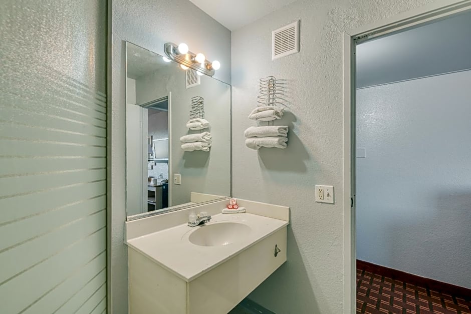 OYO Hotel Houston Southwest I-69