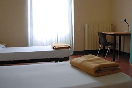 Twin Room with Shared Bathroom