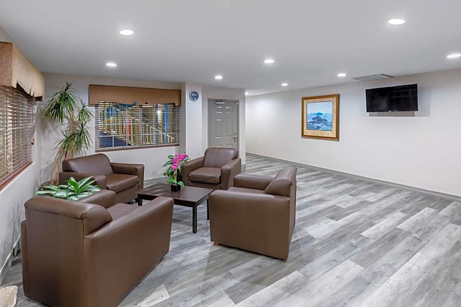 Days Inn by Wyndham Baytown TX