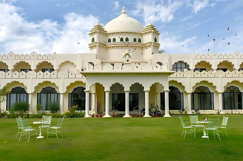 Gulaab Niwas Palace
