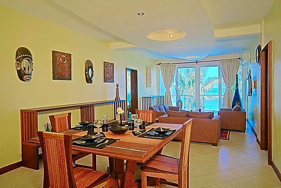 Cowrie Shell Beach Apartments Official