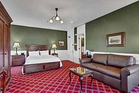 Queen Room