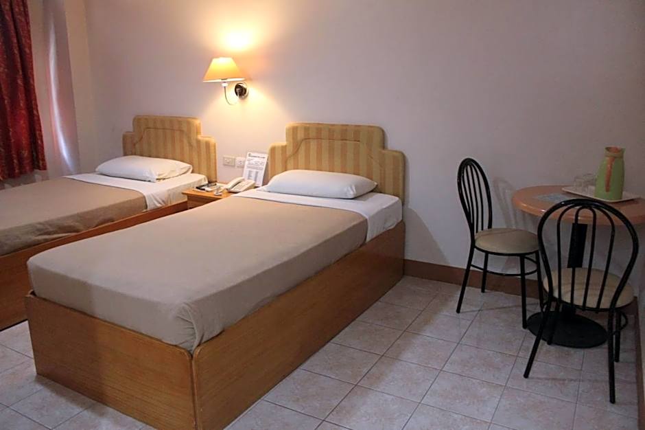 Elegant Circle Inn