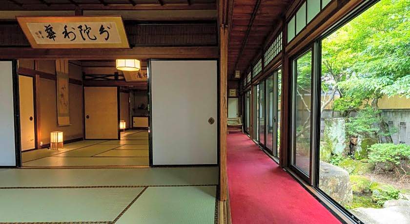 TEMPLE HOTEL TAKAYAMA ZENKOJI