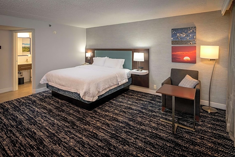 Hampton Inn By Hilton Long Island/Commack