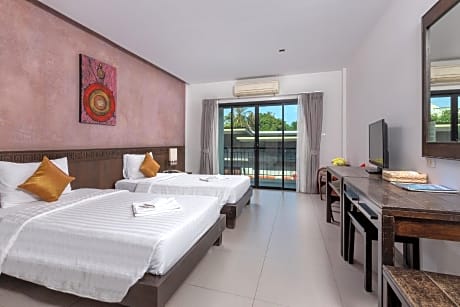 Deluxe Double or Twin Room with Pool View