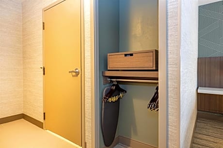 King Room - Hearing Accessible