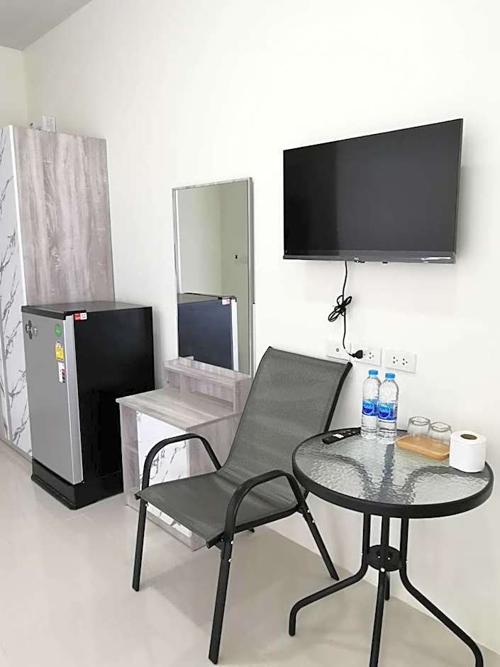 NST Boutique เอ็นเอสทีบูทีค