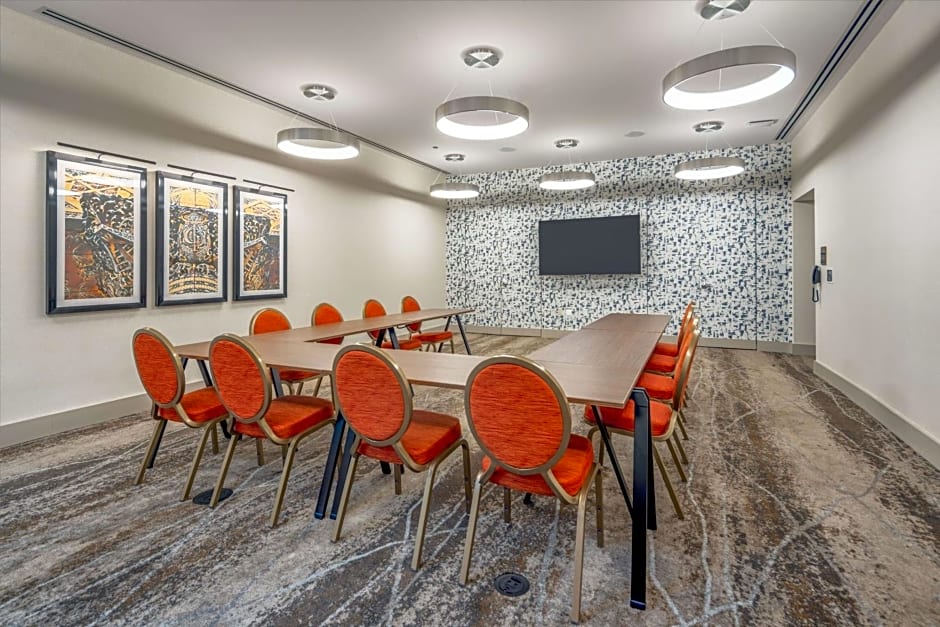 Hilton Garden Inn - Chicago Central Loop