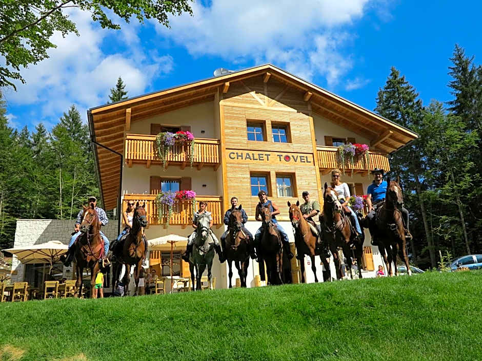 Chalet Tovel - Mountain Lake