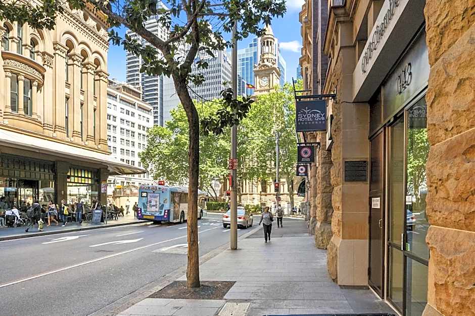 Sydney Hotel QVB