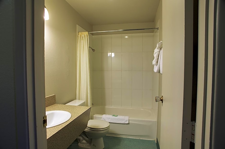 Aladdin Inn and Suites