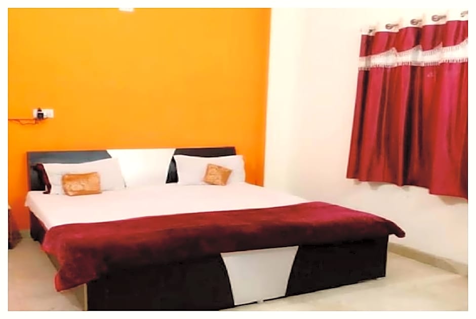 Goroomgo New Ashiyana Palace Near Railway Station Varanasi