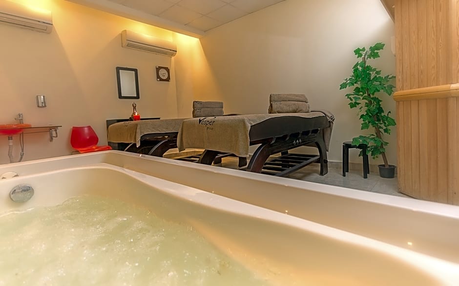 SUNRISE Riviera Resort