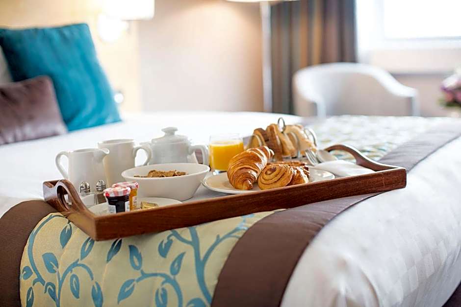 The Tower Hotel, by Thistle