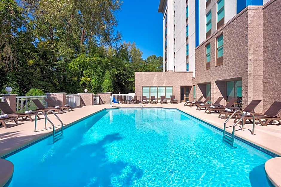 Hampton Inn & Suites Charlotte-Arrowood Rd.