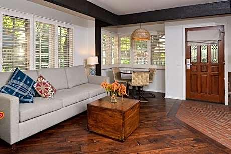 Suite with Garden View