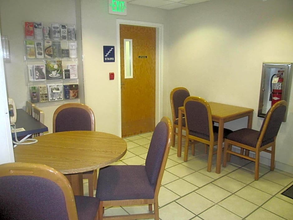 Microtel Inn by Wyndham Champaign