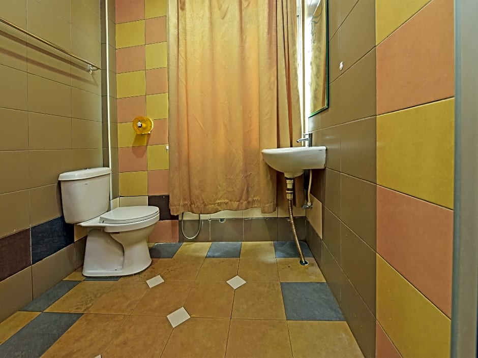 OYO 90559 Ummul Motel C Mart