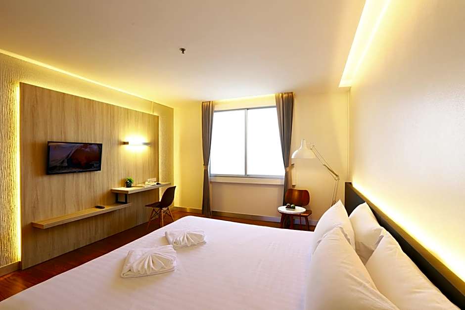 Lee Gardens Plaza Hotel - SHA Plus