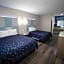Mid City Inn & Suites Pico Rivera