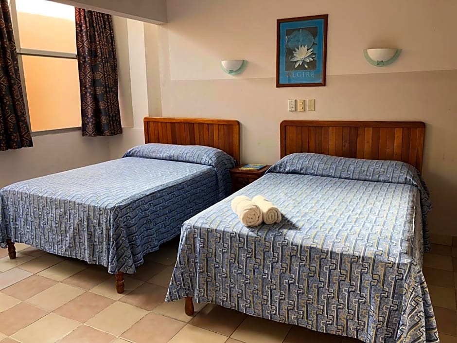 Hotel El Faro Malecon