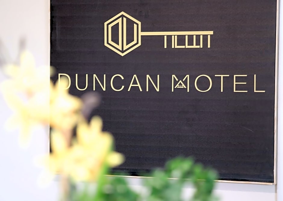Duncan Motel