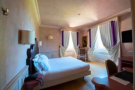 Deluxe Double Room with Garden View