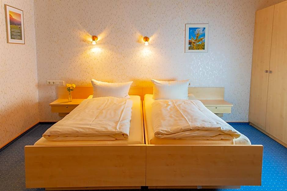 Christliche Gästehäuser Weinstraße