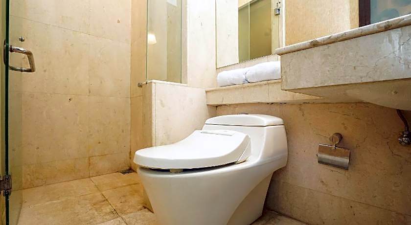 Collection O 252 Istana Permata Ngagel