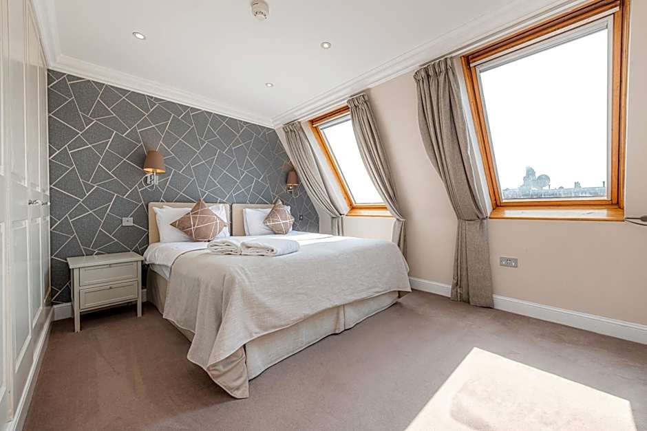Photo 1 of 13 of Penthouse 3 Bedroom Apartment