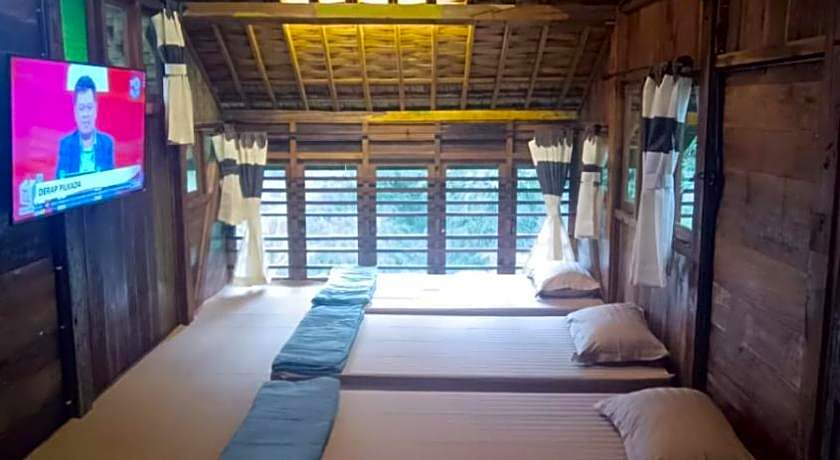 Omah Hanoman Turu By Kebun Hanoman