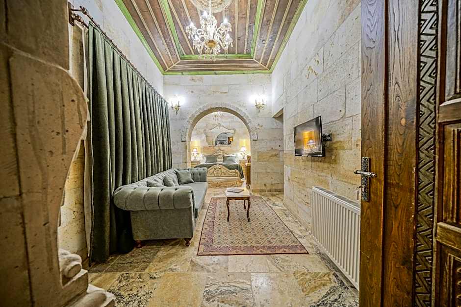 Serenus Cave Suites