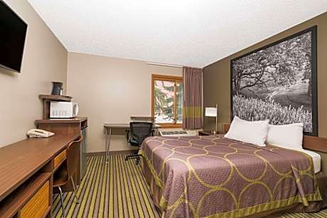 King Room- Non-Smoking