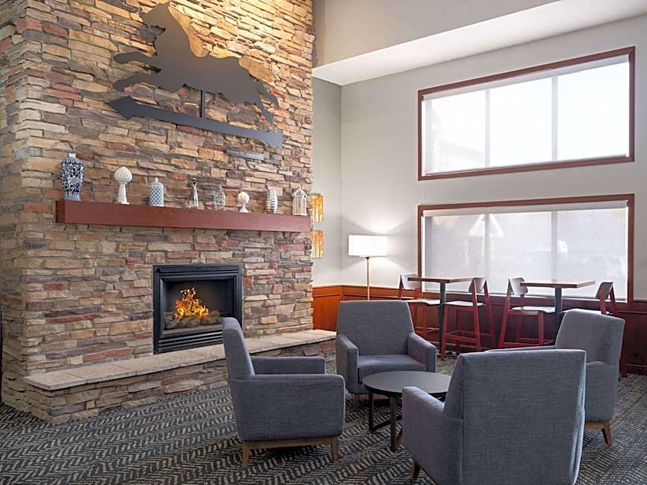 AmericInn by Wyndham Shakopee Near Canterbury Park