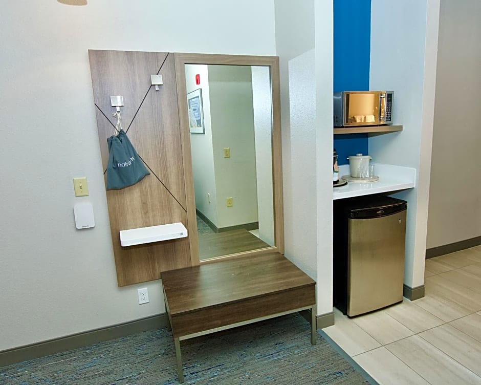 Holiday Inn Express Hotel & Suites St Charles By IHG