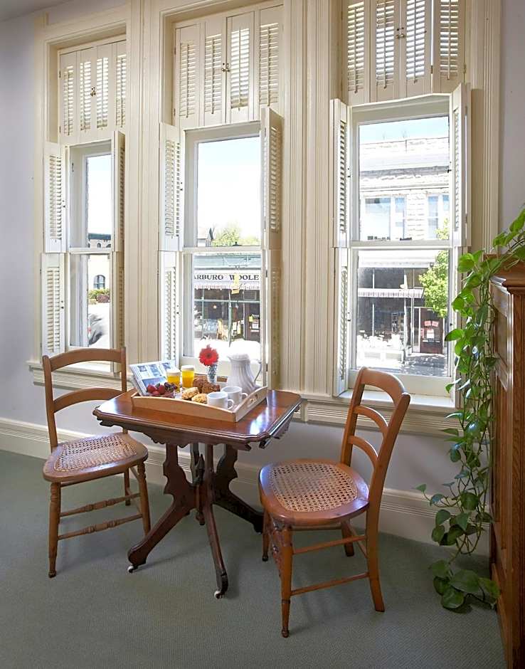 Washington House Inn