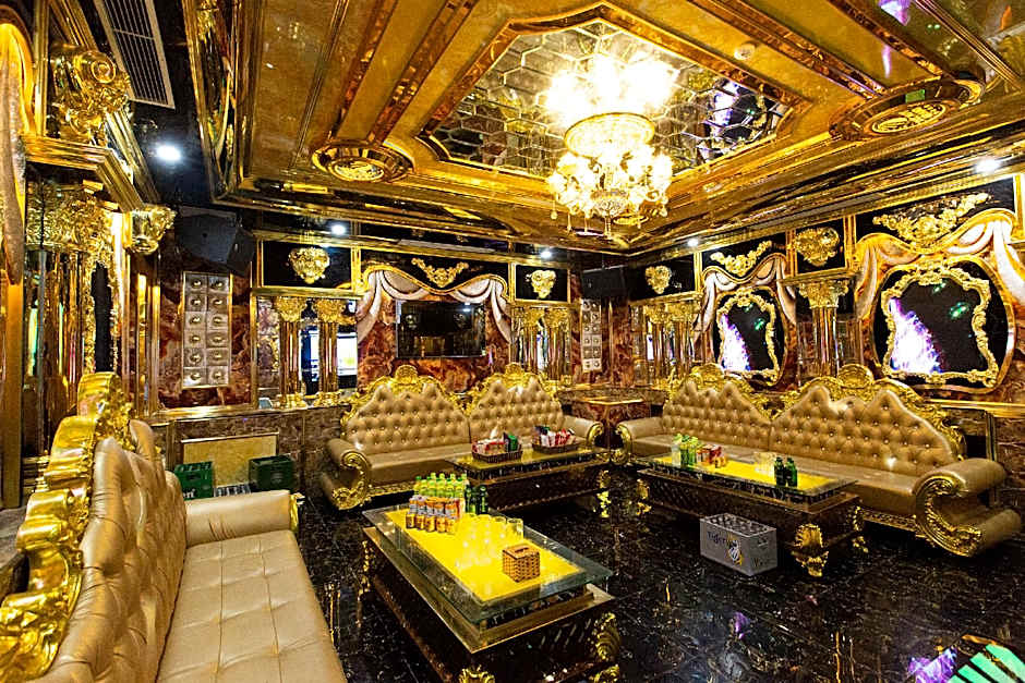 Duc Huy Grand Hotel and Spa