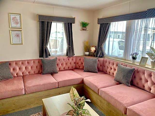 The Wardens Retreat - Tattershall Lakes Country Park