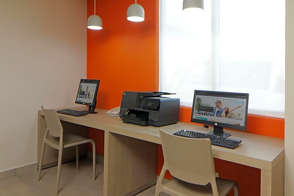 City Express Junior by Marriott Tijuana Otay