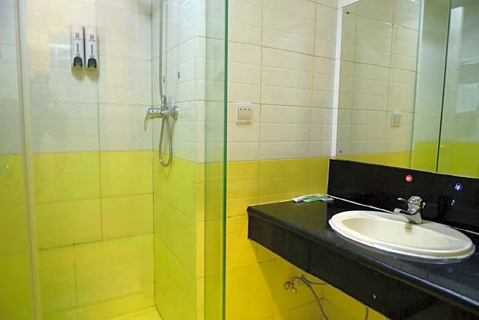 7 Days Inn Harbin Railway Station South Square