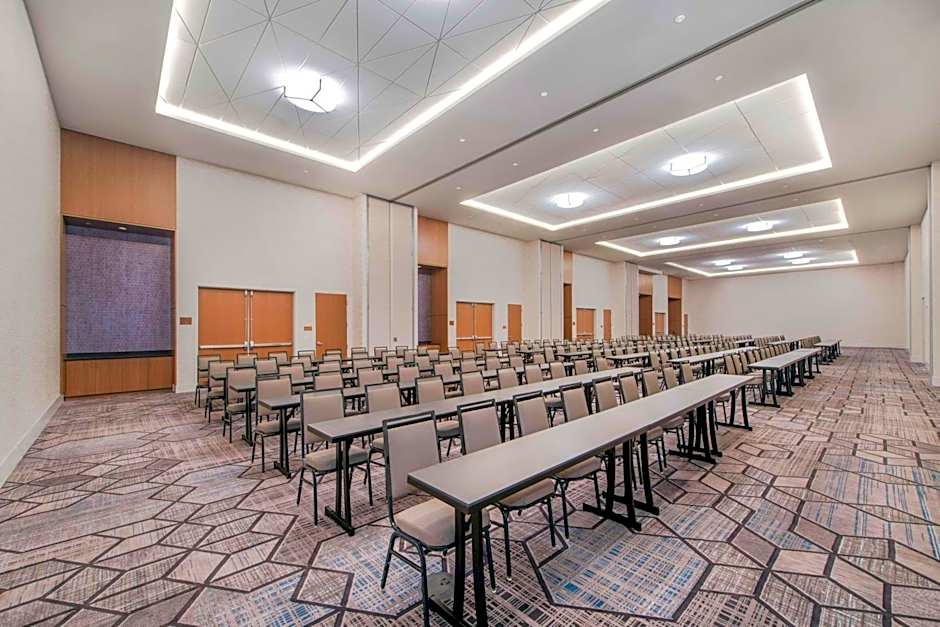 Embassy Suites by Hilton Asheville Downtown