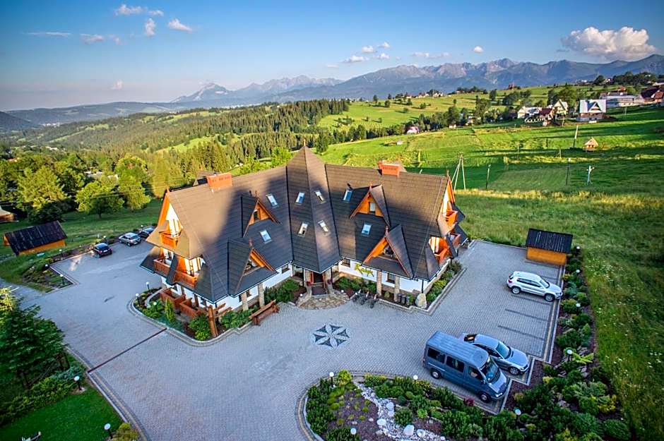 Hotel REDYK Ski&Relax - narty i widok na góry na wyciągnięcie ręki