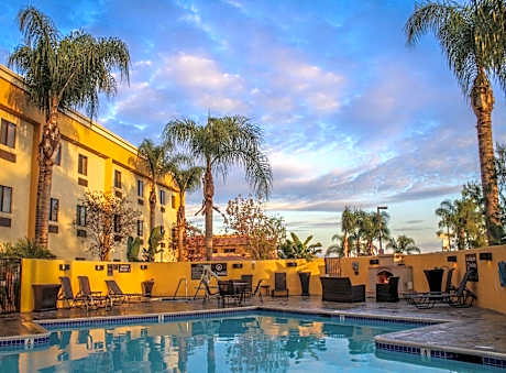 Best Western Plus Arrowhead Hotel