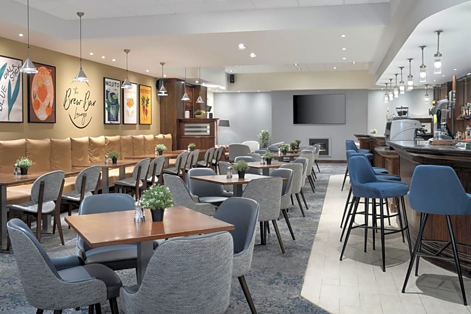 Delta Hotels by Marriott Heathrow Windsor