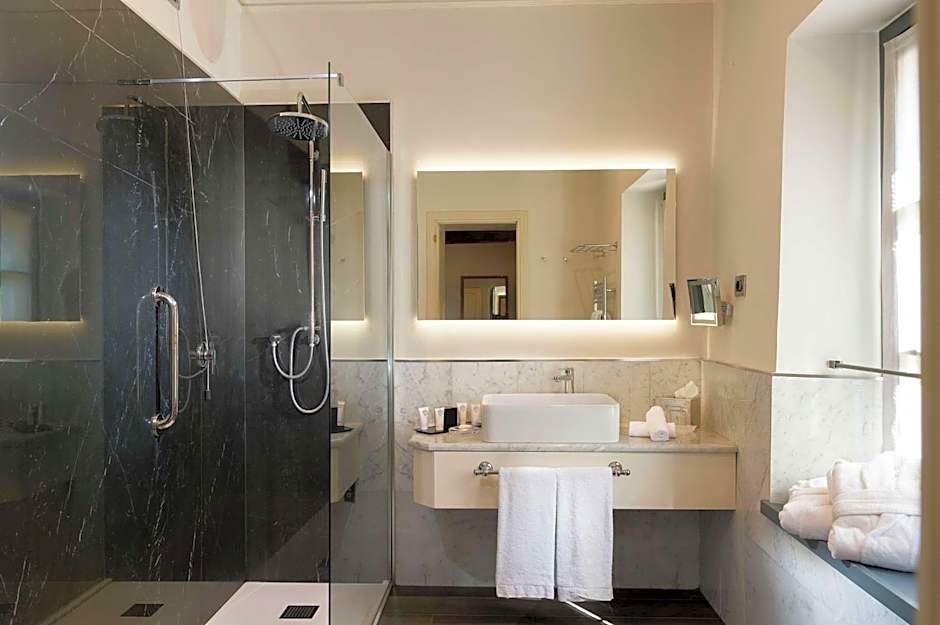 Grand Hotel Villa Torretta, Curio collection by Hilton