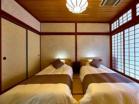 Family Room with Tatami Area