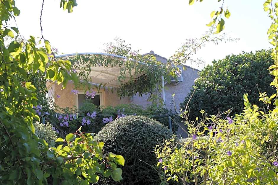 Residence Marina Di A Testa