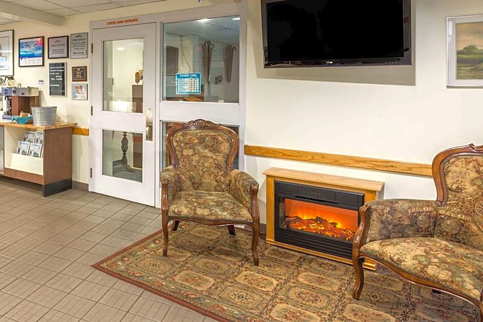 Howard Johnson by Wyndham Tillsonburg