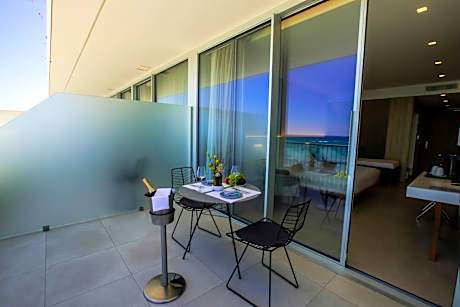 King Suite with Sea View